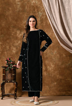 Safah Velvet Dress