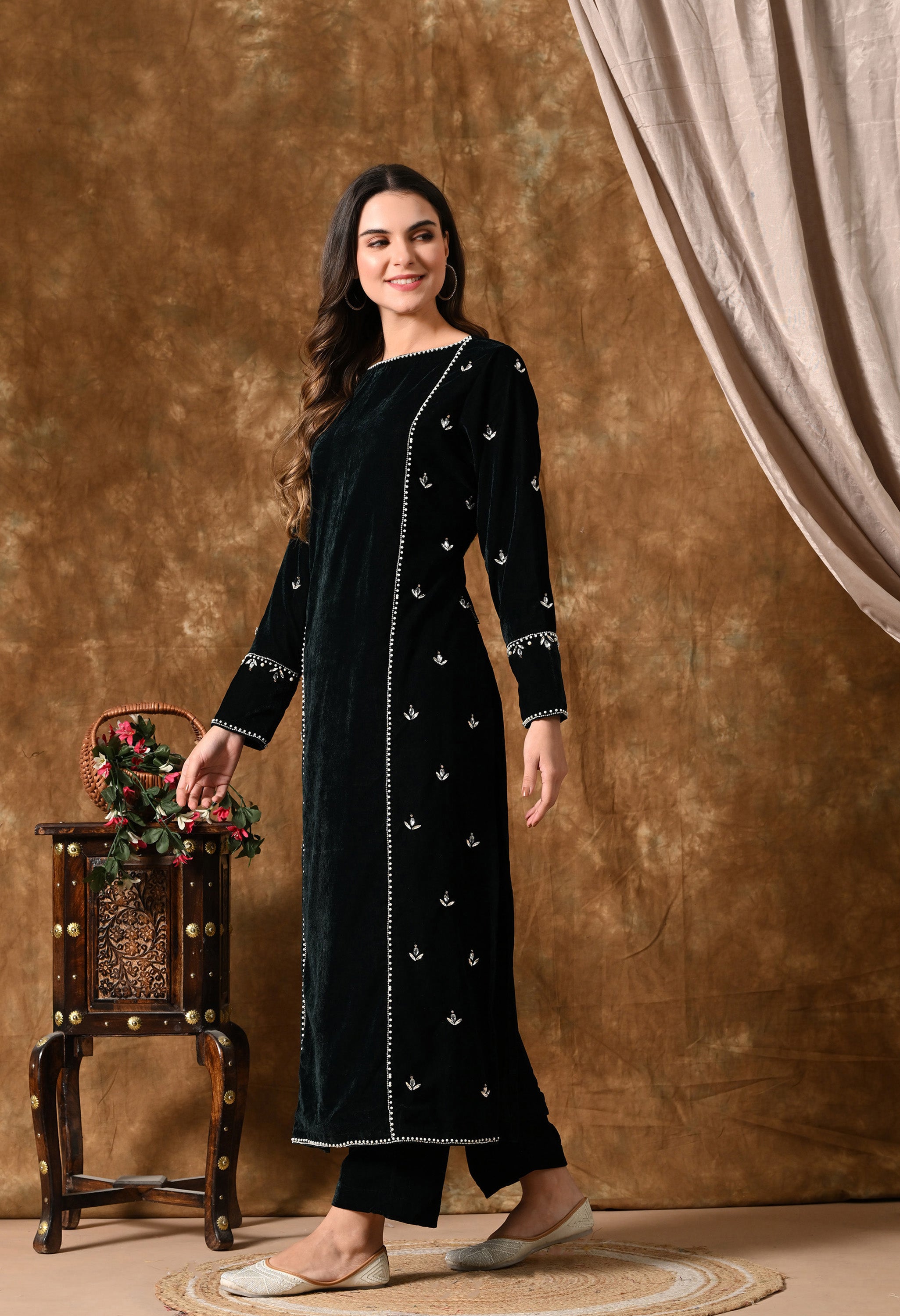 Safah Velvet Dress