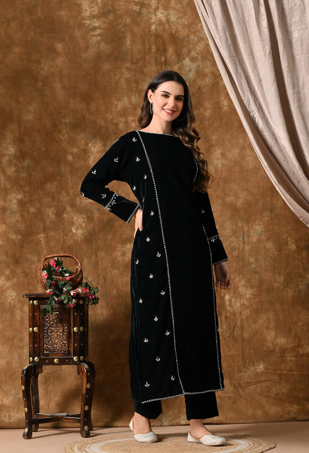 Safah Velvet Dress