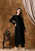 Safah Velvet Dress