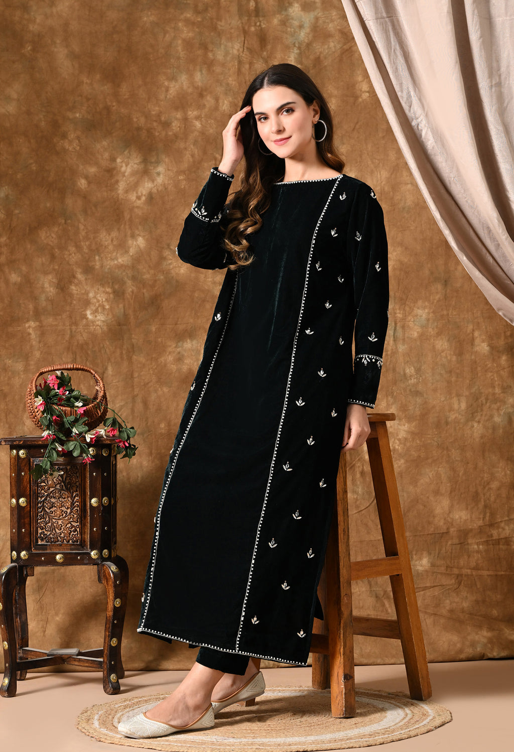 Safah Velvet Dress